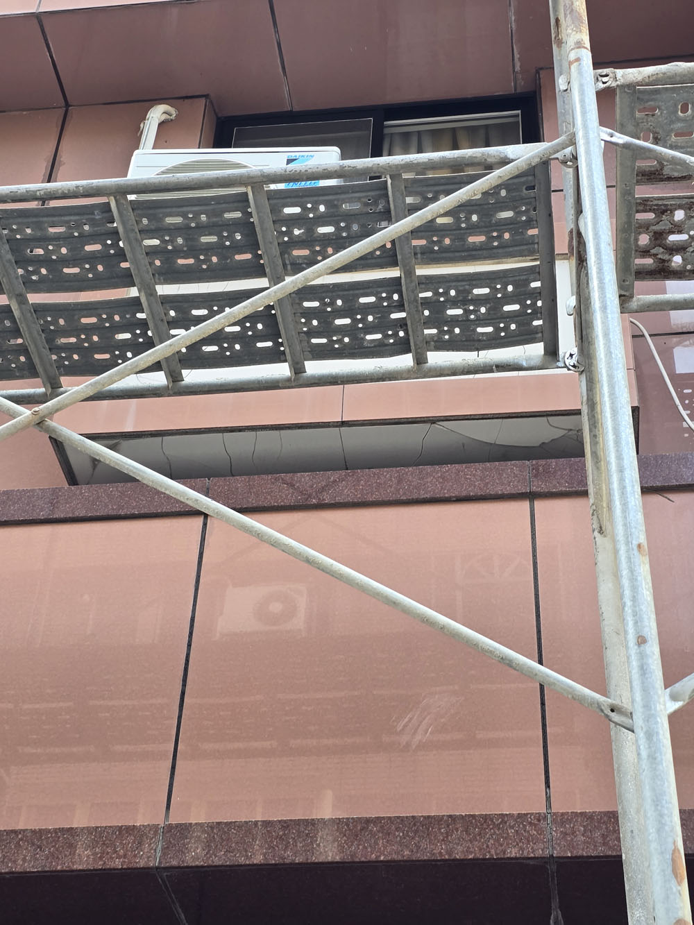 新北外牆矽利康修繕